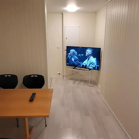 Classic 4 Bedrooms, 9 Guest Kjeller Apartmán